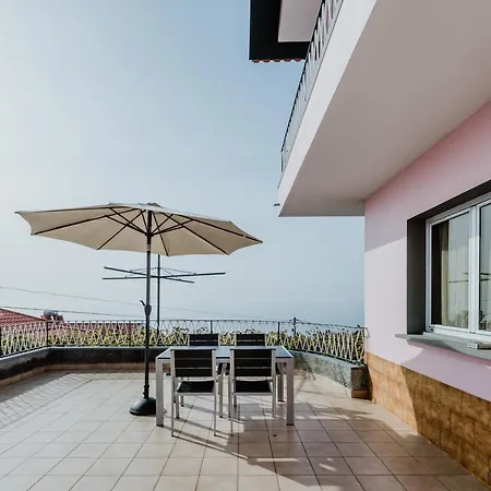 View Gardens I Apartment *